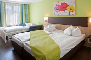 Double room with extra bed Blue Carp Hotel