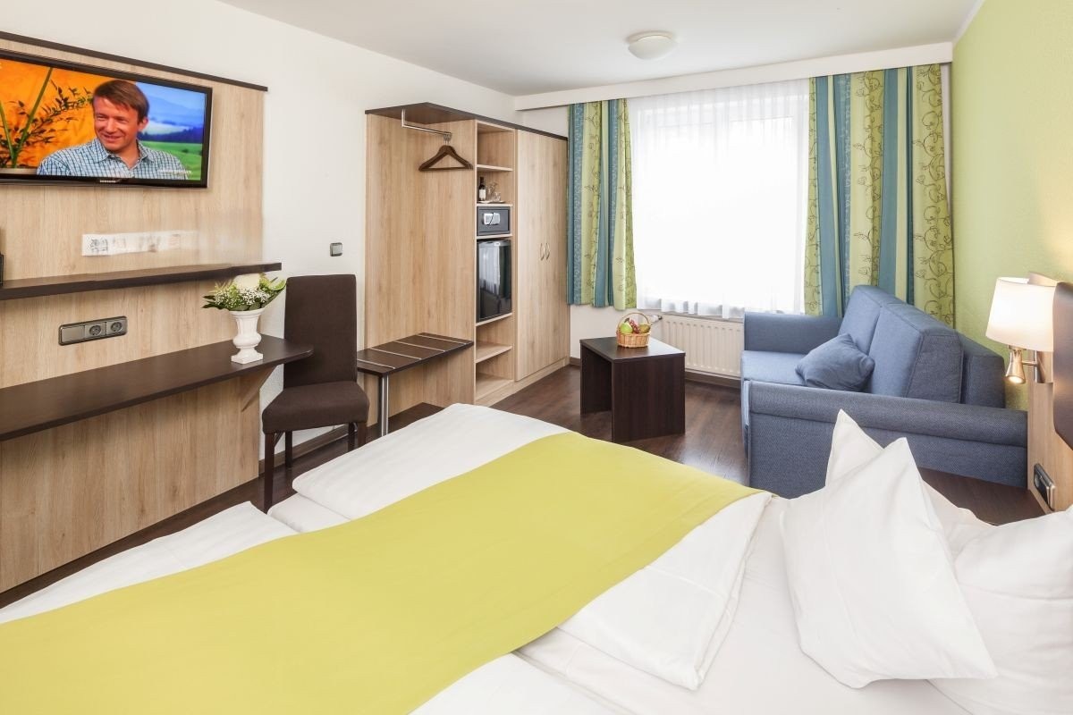 Großzügiges Wohnen im Familienzimmer